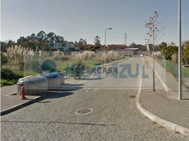 Lote de terreno para construção de moradia 2 frentes Guilhabreu Vila do Conde