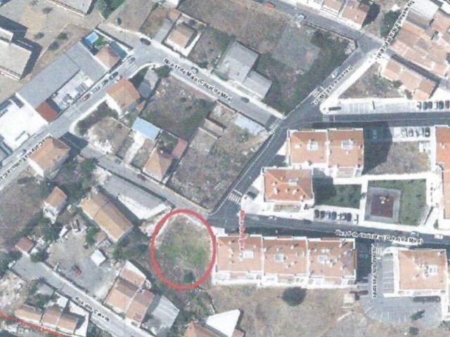 Lote de Terreno para construção na Amadora Serra da Mina