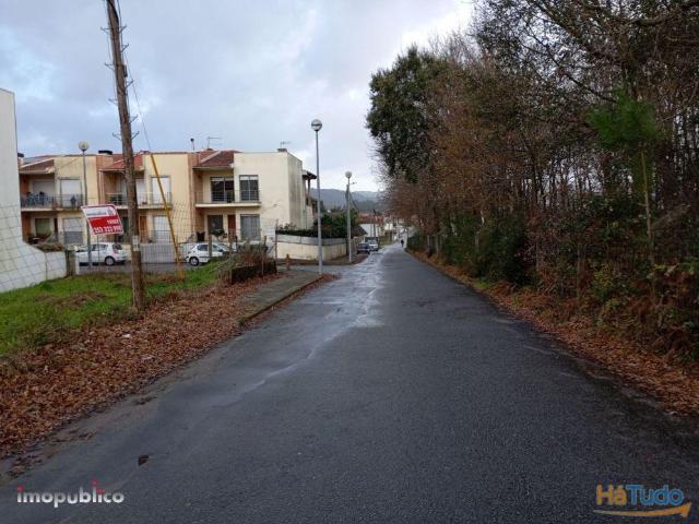 LOTE DE TERRENO PARA CONSTRUÇÃO URBANA MORADIA GAVETO BONS ACESSOS, LOCAL TRANQUILO | 26083833159