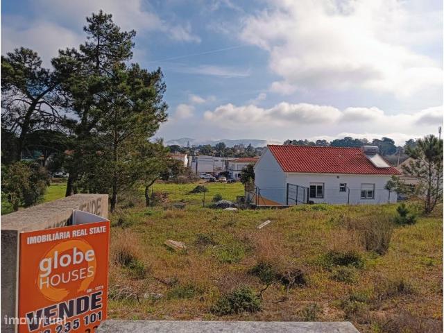 Lote de Terreno para Moradia em Banda