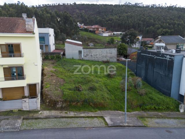 Lote de terreno para moradia 3 frentes Alfena 270m²