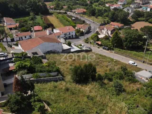 Lote de Terreno, Pedroso