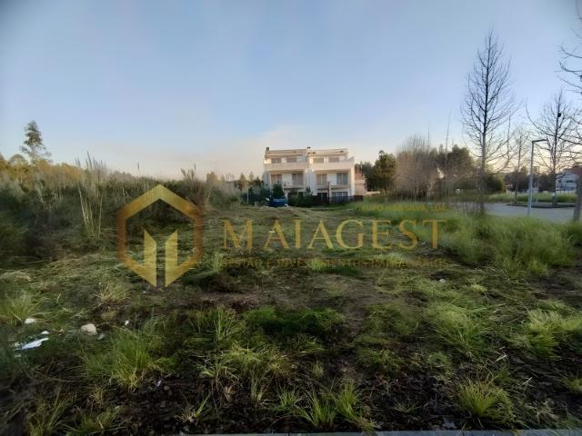 Lote de Terreno Urbano com Excelente Localização em Espinho