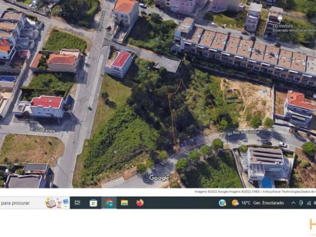 Lote de Terreno Urbano em Pedroso de 881,00 m2 para a construção de moradia de 4 Frentes | 26083394167