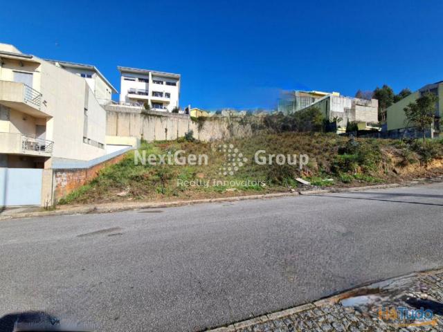 Lote de Terreno Urbano para construção de Moradia Unifamiliar em Rio Tinto | 26083706189