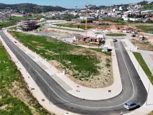 Lote de Terreno Urbano 600 m² para Moradia Alcobaça