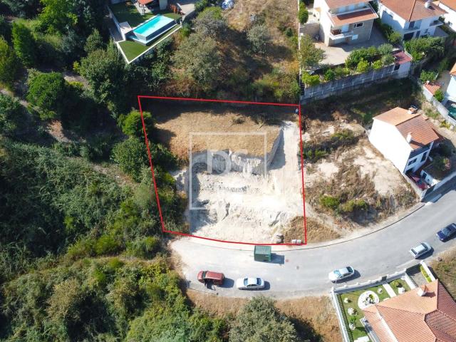Lote de terreno Urbano 833 m² em Cepelos – Amarante | Vistas Cidade, Rua Sem Saída