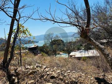 Lote de 400m en Valle de Bravo con vista al lago | San Gaspar