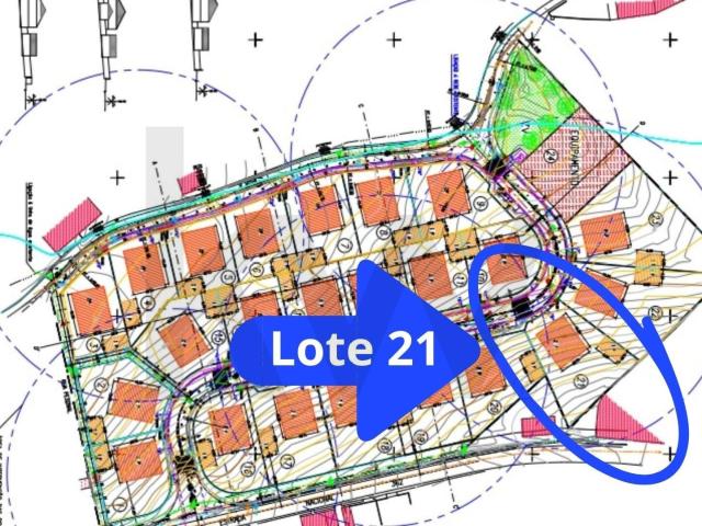 Lote de 951 m2 com implantação de 225 m2 e ABC 295 m2 Romeira Santarém