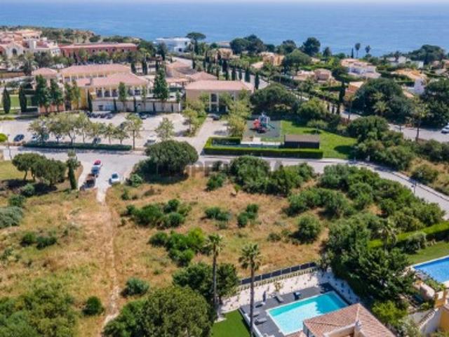 Lote Exclusivo a 400m da praia Lagos