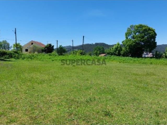 Lote p/ construção Cantelães