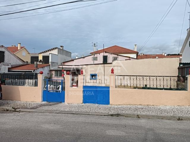 LOTE PARA CONSTRUÇÃO MORADIA ISOLADA OU GEMINADA NA QUINTA DO CONDE