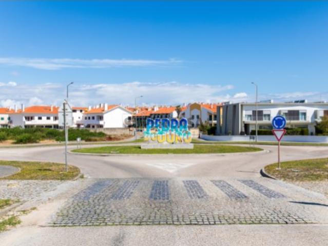 Lote para construção na Urbanização Atlântico Village | Praia Pedra do Ouro