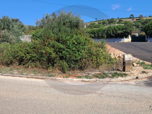 Lote para construção na Vila de Minde