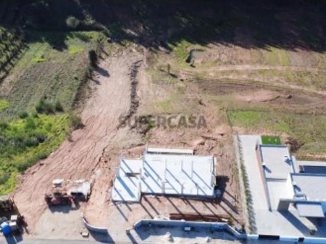 Lote para construção de moradia, centro de Cadaval, com 1168 m2