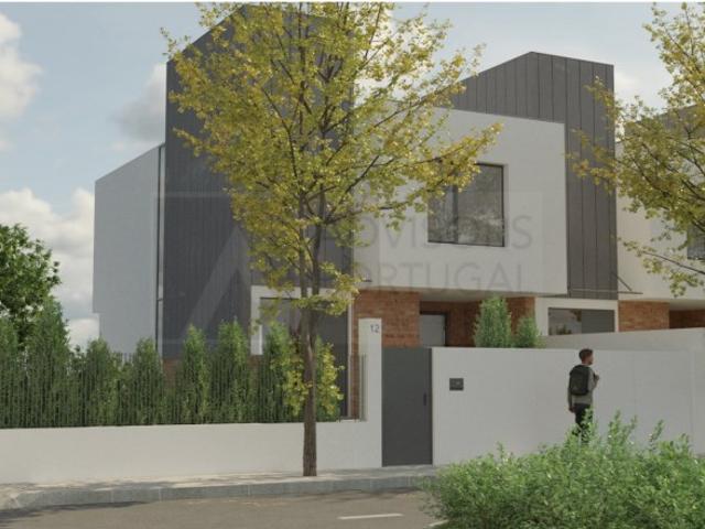 Lote para construção de moradia Geminada em Albarraque, Sintra