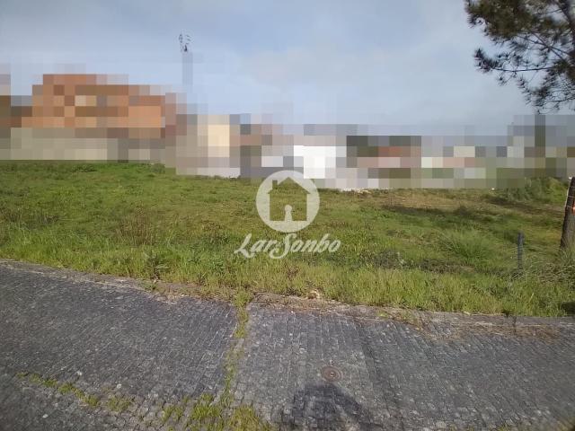 Lote para moradia geminada com 382m2 em Guidões, Trofa