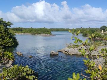 Lote Premium de 2000m2 en la laguna exclusiva Privada de Yalku, Akumal