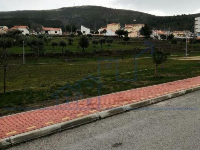 Lote terreno p/construção urbana Torre de Moncorvo | 26084079487
