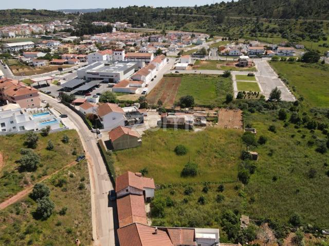 Lote terreno urbano com 870m2 em São Bartolomeu de Messines