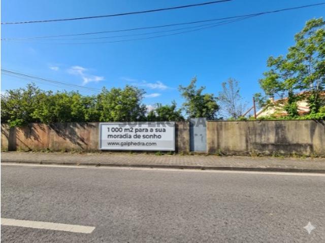 Lote Urbano com 1.000 m² nos Pousos A Escala Ideal para a Sua Moradia de Sonho