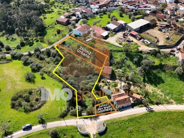 Lote urbano com moradia em ruína em Achete – Santarém