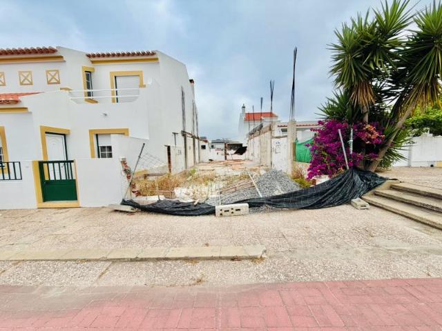 LOTE URBANO COM PROJETO APROVADO | CONSTRUÇÃO PODE INICIAR DE IMEDIATO