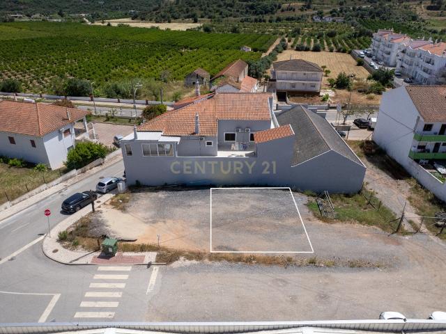 Lote Urbano de 150m2 para Construção