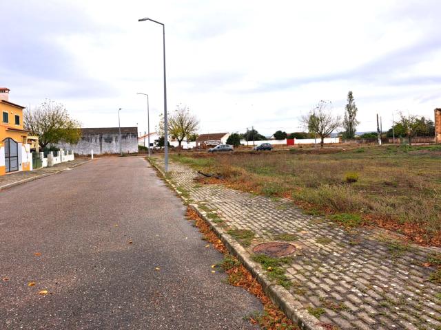 Lote Urbano Moradia Geminada C/359 m2