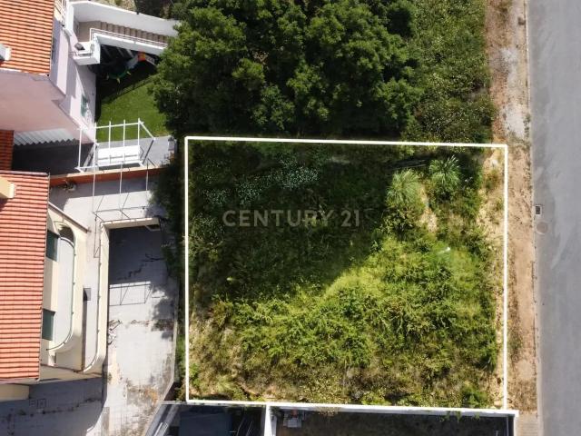Lote Urbano para moradia 4 frentes, V.N. Gaia, Perosinho