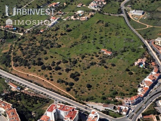 Lote urbano para construção de prédio de habitação, em Lagos