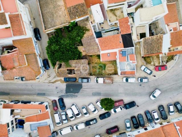 Lote Urbano para Construção no Centro de Lagoa Algarve