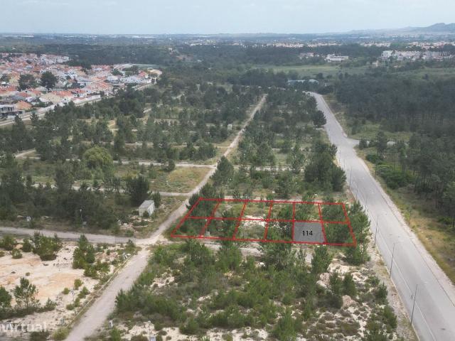 Lote 114 para construo de moradia na Quinta do Conde