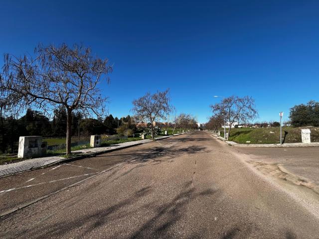 Lote 291m2 para construção de moradia geminada em zona nobre da cidade de Elvas