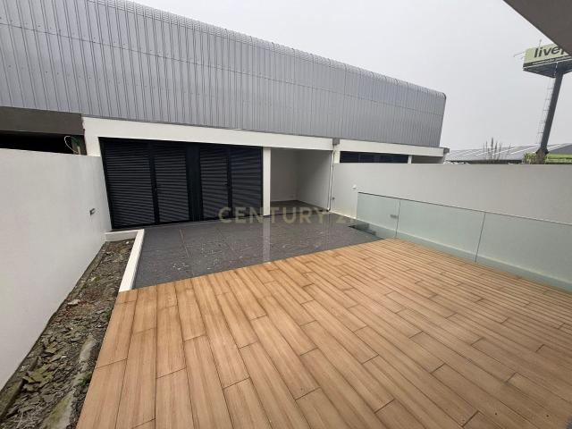 Lote 2 junto à Rua Oriental e A28, para construção de moradia