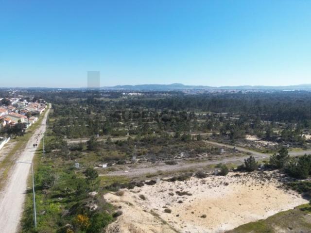 Lote 95 para construção de moradia na Quinta do Conde