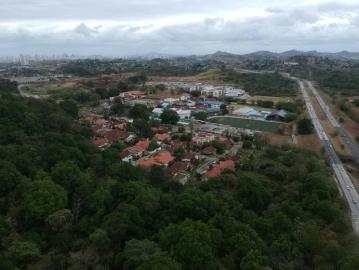 Lotes y Terrenos en Club de Golf | venta | de terreno en Club de Golf Brisas: USD 157481.26