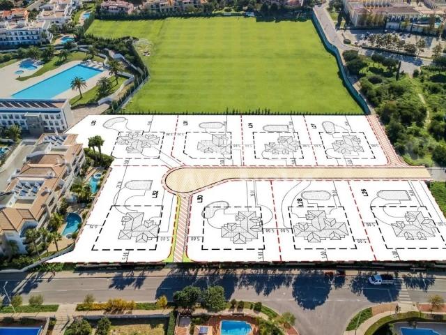 Lotes c/ 200 m2 de área de construção + Cave + Piscina, 4 minutos da Praia de Porto Mós Lagos