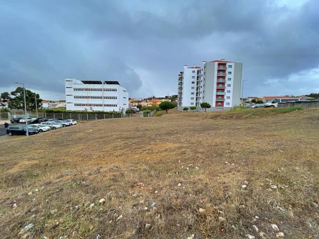 Lotes de terreno junto a Torres Vedras