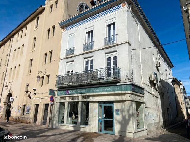 Lots de 2 appartements et combles