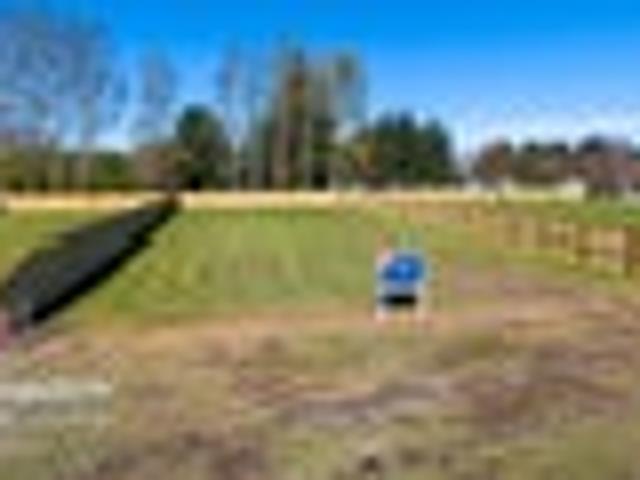 Lots 2 1016m2 section with services