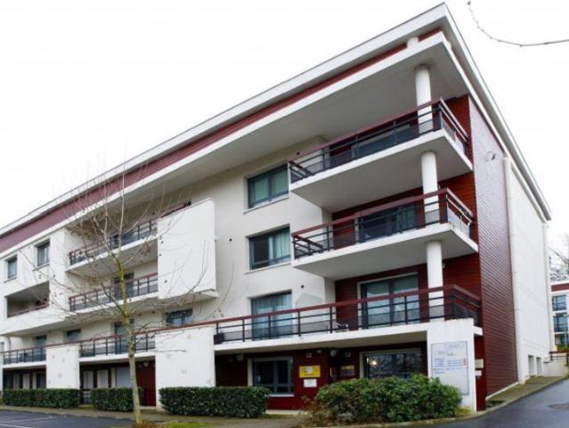 LOUVECIENNES Apt 2 pièce s 40 m2