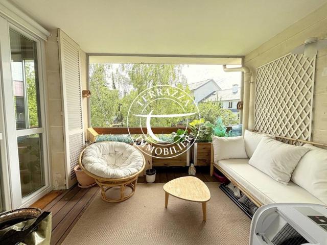 LOUVECIENNES – Duplex familial en dernier étage avec terrasse