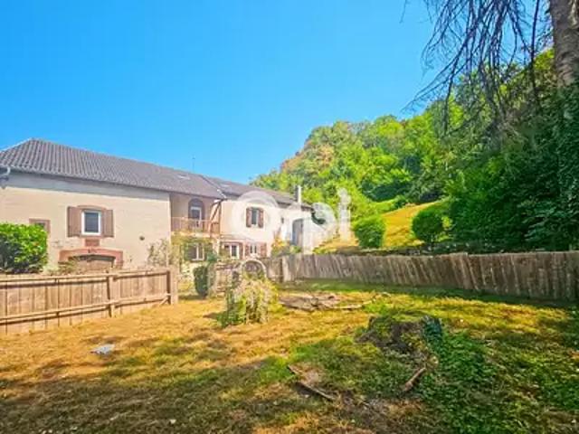 Louvie Juzon 64260 Achat / Vente maison 7 pièces t7 jardin balcon