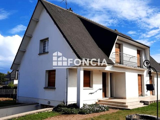 LOUVIERS Proche Centre Ville – Maison familiale T4 aux beaux volumes