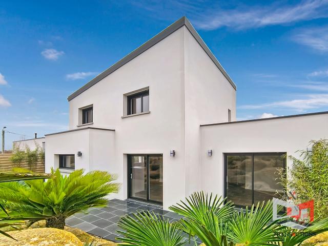 LOUANNEC: Maison de 2025, 4 chambres DPE A À 1 km de la mer