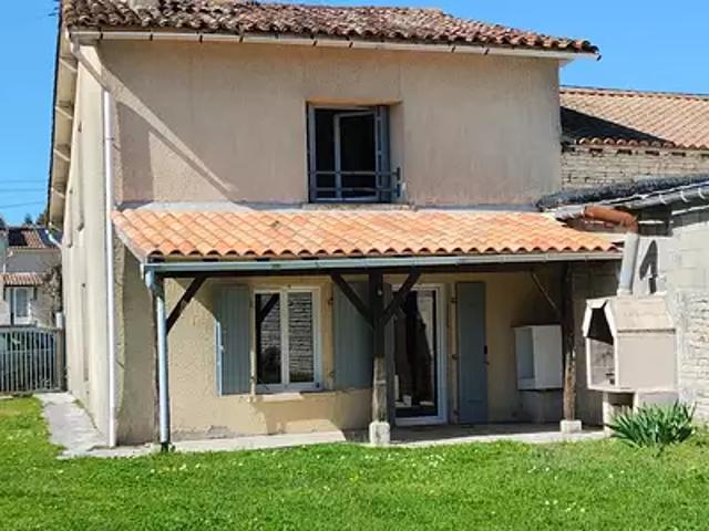 Loubillé 79110 Achat / Vente maison 5 pièces t5 terrasse