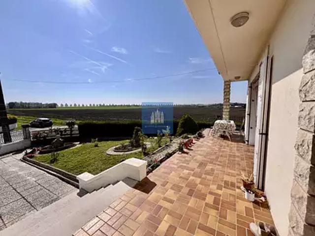 Loudun 86200 Achat / Vente maison 10 pièces t10