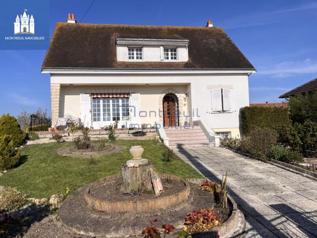 Loudun 86 Maison familiale lumineuse 6 CH avec atelier et