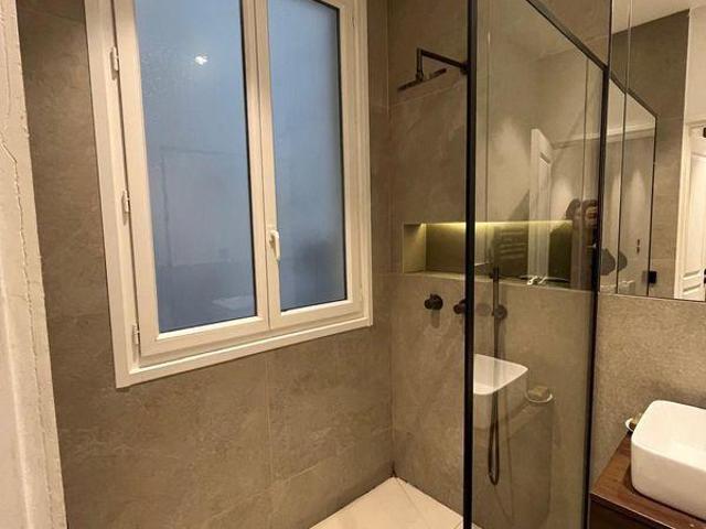 Loue meublé appartement 2 pièces 34 m² Paris 8E